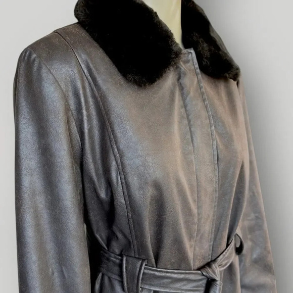 Giacca Vintage Faux Leather Belted Peacoat Jacket Faux Fur Collar Size XL Brown - Picture 6 of 16
